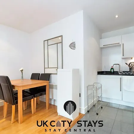 The Chamber Suites Apartment